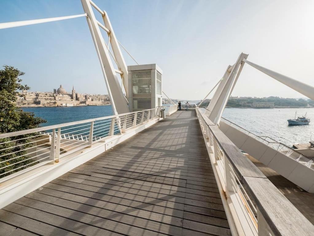 Marvellous 3Br Apartment In Central St Julians St. Julian's Exterior foto